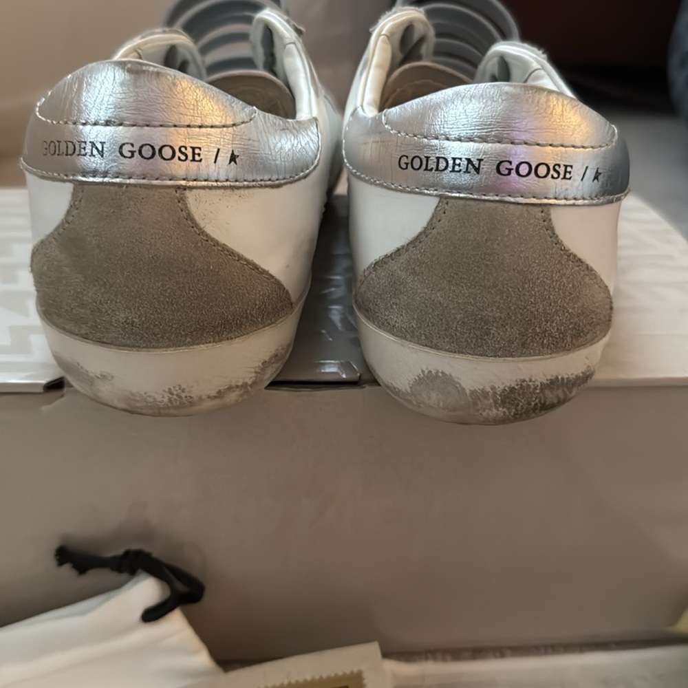 Authentic Golden Goose Size 39 White Sneakers with Gray Star and Silver Accents - Picture 2 of 9